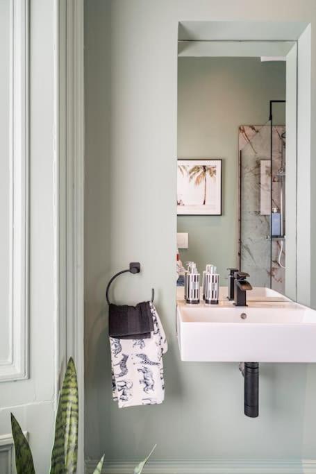Boutique Home Stay - Bliss Studio Paisley Exterior foto